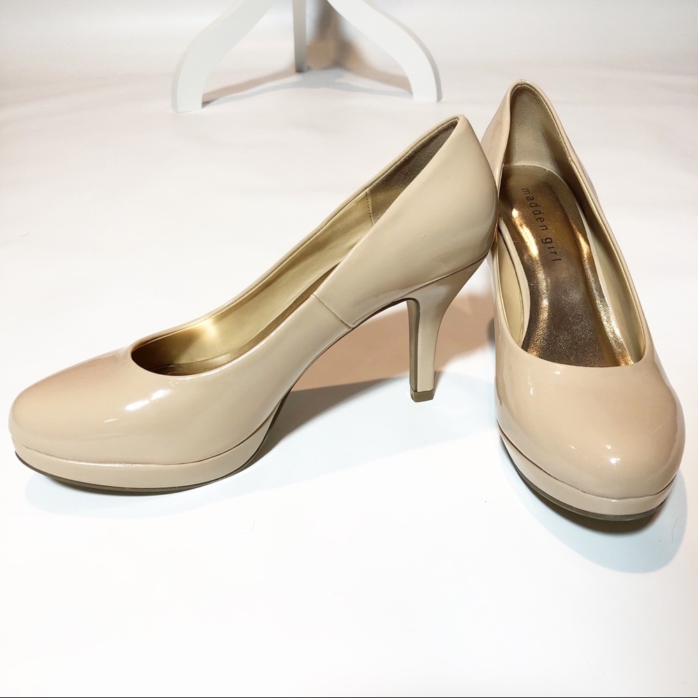 Madden Girl Gwwen Nude Heels Size 7.5